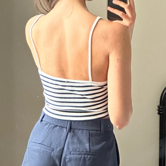 Zara asymmetrical tank size medium - Picture 5 of 5